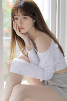 巨乳秘书